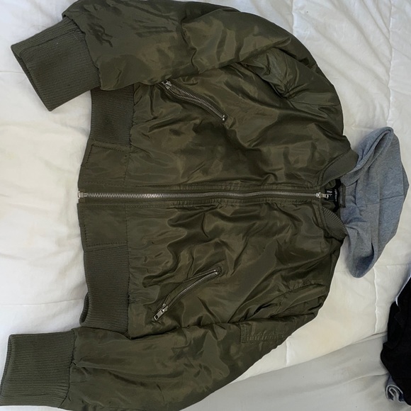 FOREVER 21 BOMBER jacket - Picture 2 of 5